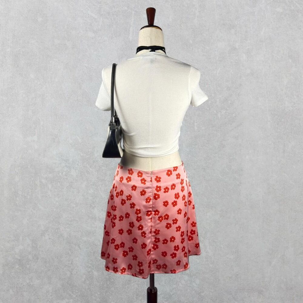 Satin Pink & Red Floral Miniskirt - Picture 4 of 7